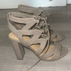 Size 7.5 heels